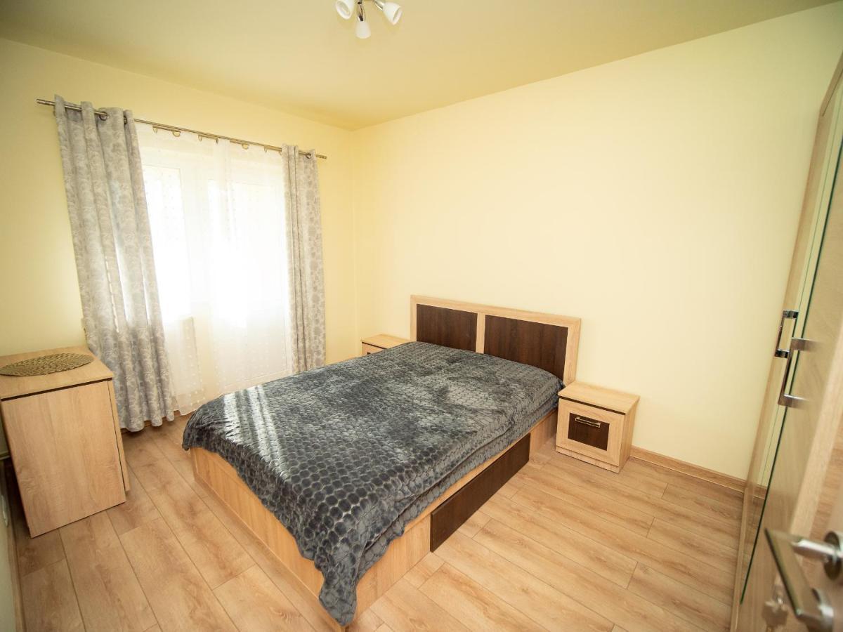 L&R Modern Apartment Otelu Rosu Luaran gambar